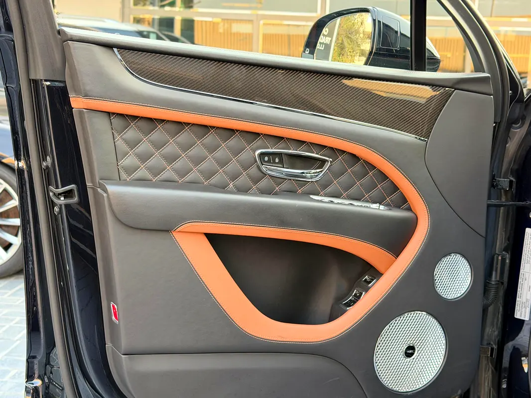 BENTLEY Bentayga W12 Speed 2021 - photo 5 - Import Émirats | International Cars