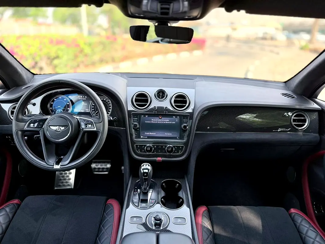 BENTLEY Bentayga W12 Speed 2020 - photo 11 - Import Émirats | International Cars