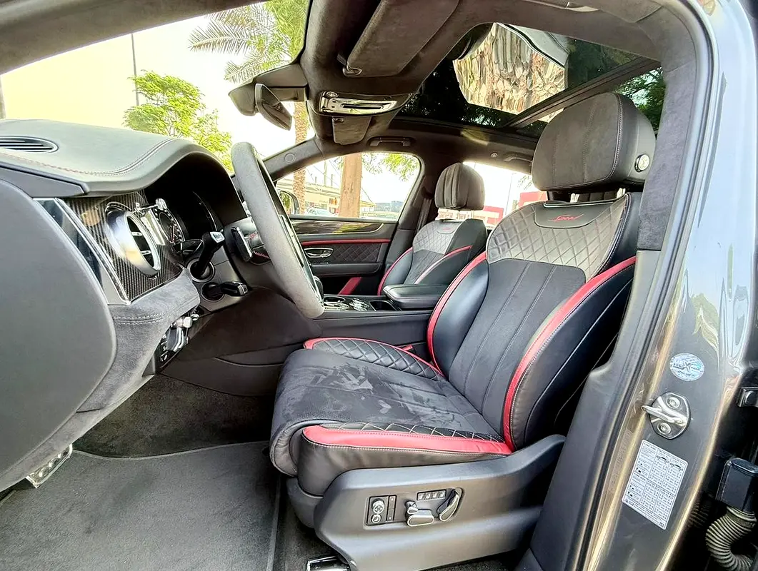 BENTLEY Bentayga W12 Speed 2020 - photo 7 - Import Émirats | International Cars