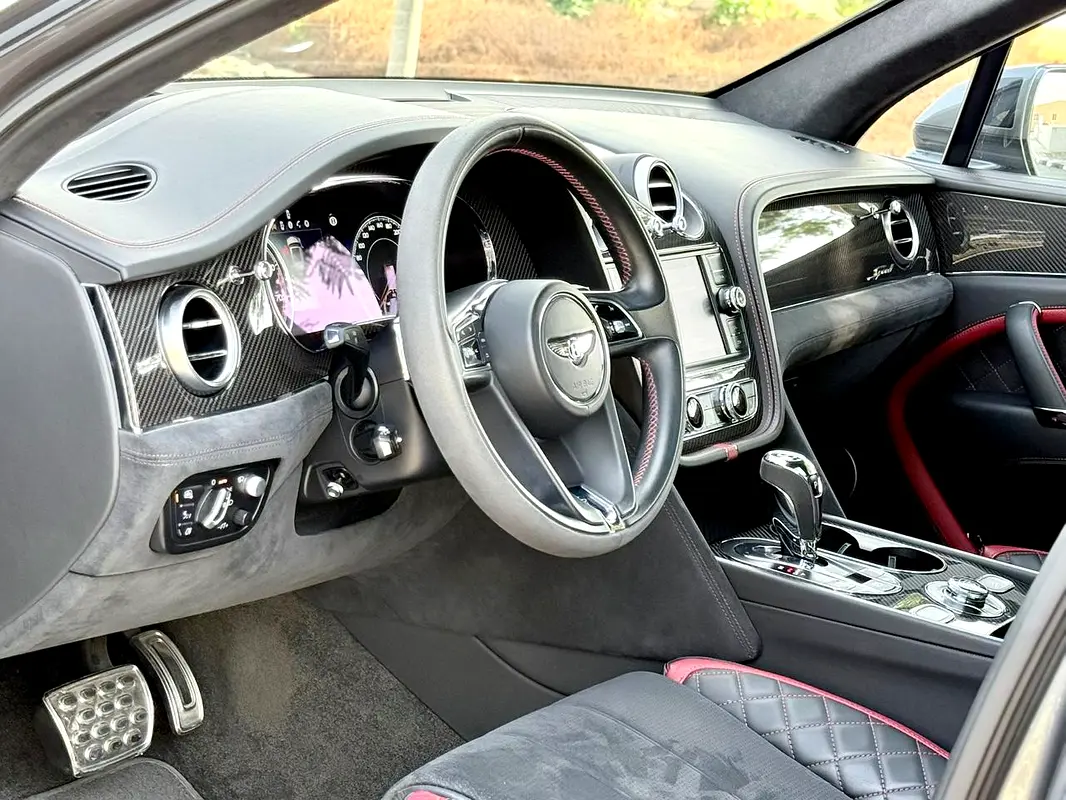 BENTLEY Bentayga W12 Speed 2020 - photo 8 - Import Émirats | International Cars