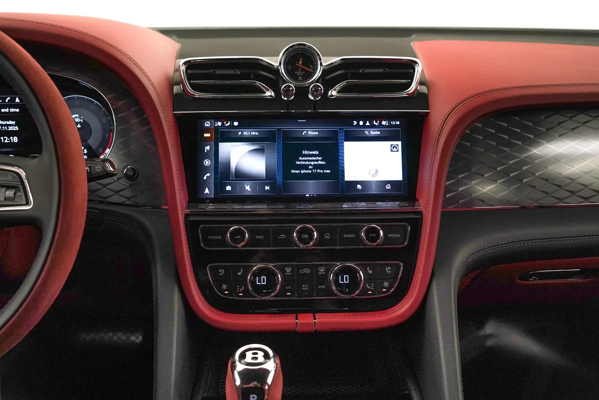 BENTLEY Bentayga S 2022 - photo 11 - Import Émirats | International Cars