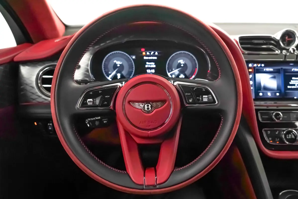 BENTLEY Bentayga S 2022 - photo 9 - Import Émirats | International Cars