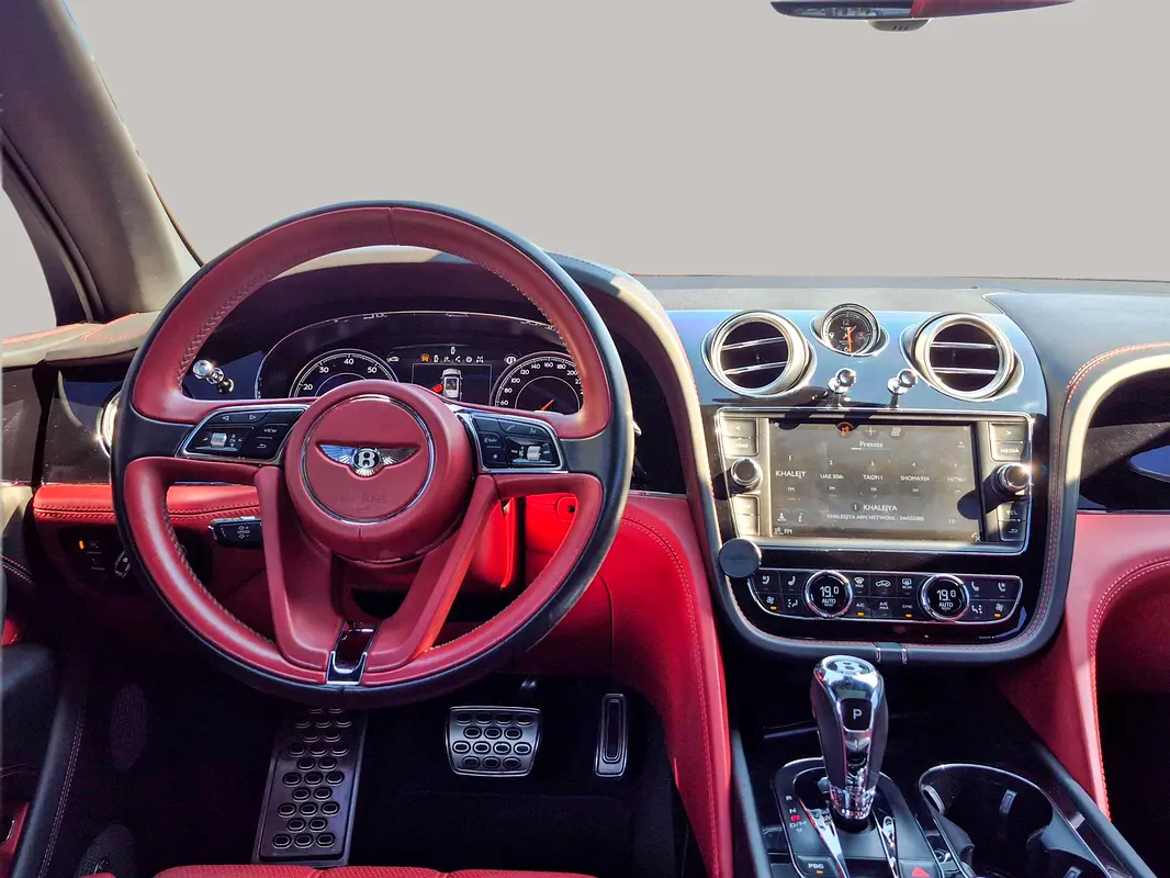 BENTLEY Bentayga Standard 2018 - photo 10 - Import Émirats | International Cars