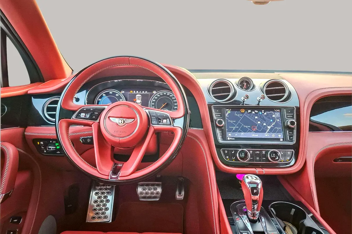 BENTLEY Bentayga W12 Mulliner 2019 - photo 2 - Import Émirats | International Cars