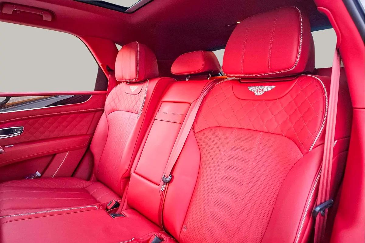 BENTLEY Bentayga W12 Mulliner 2019 - photo 4 - Import Émirats | International Cars
