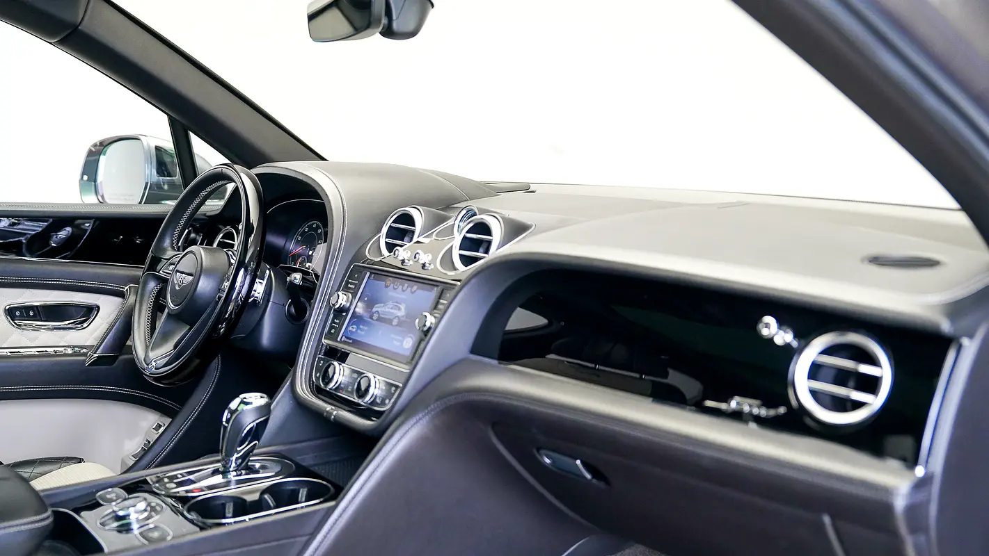 BENTLEY Bentayga W12 Speed 2020 - photo 6 - Import Émirats | International Cars
