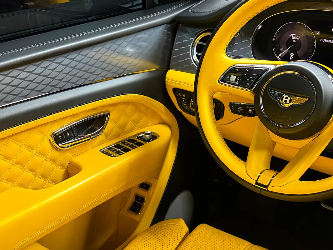 BENTLEY Bentayga S 2022 - photo 9 - Import Émirats | International Cars