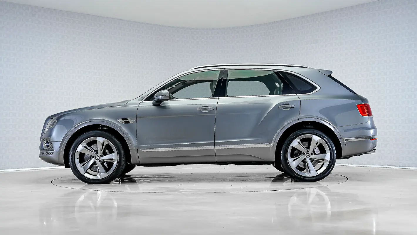 BENTLEY Bentayga W12 AWD 2017 - photo 11 - Import Émirats | International Cars