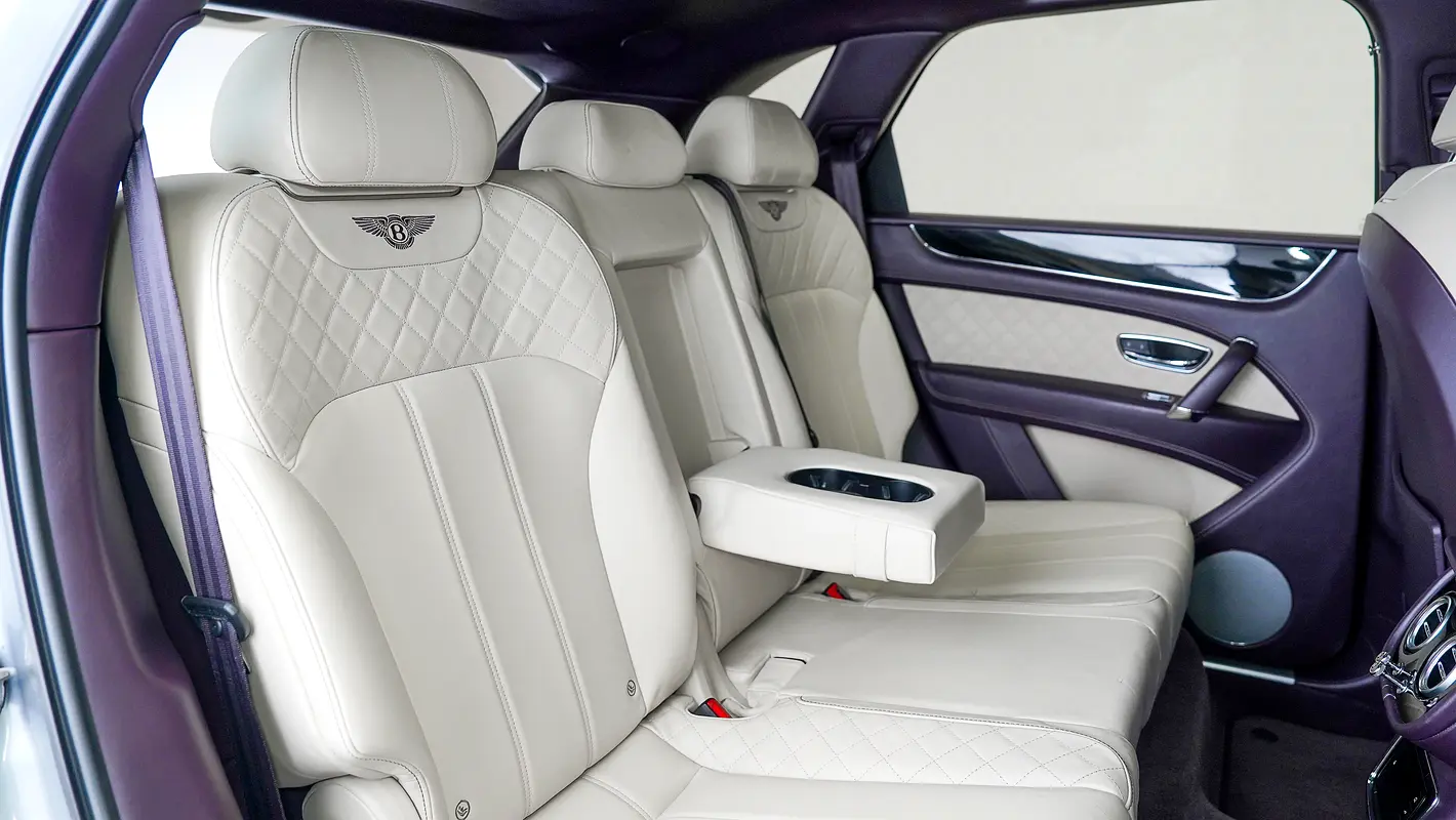 BENTLEY Bentayga W12 AWD 2017 - photo 8 - Import Émirats | International Cars