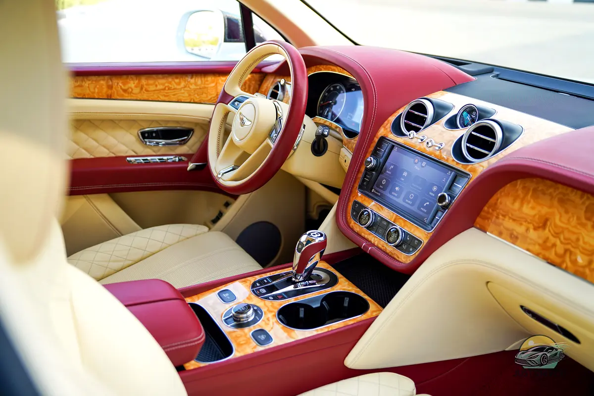 BENTLEY Bentayga First Edition 2018 - photo 3 - Import Émirats | International Cars