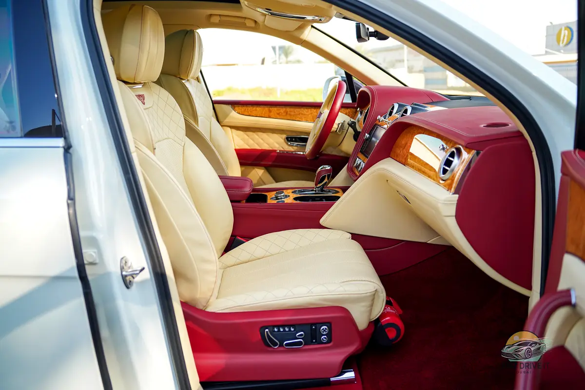 BENTLEY Bentayga First Edition 2018 - photo 5 - Import Émirats | International Cars