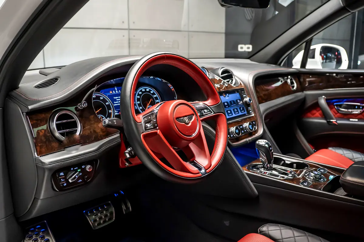 BENTLEY Bentayga S 2020 - photo 12 - Import Émirats | International Cars