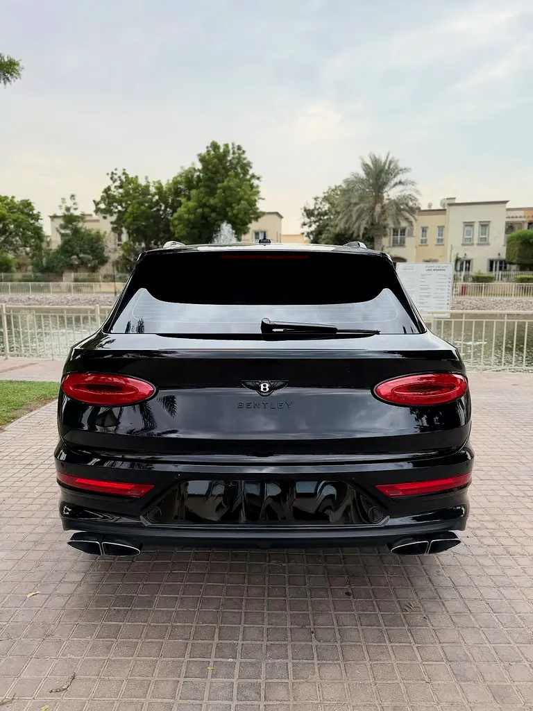 BENTLEY Bentayga Signature 2022 - photo 4 - Import Émirats | International Cars