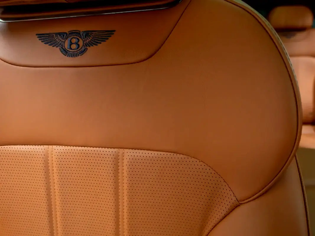 BENTLEY Bentayga Standard 2018 - photo 12 - Import Émirats | International Cars