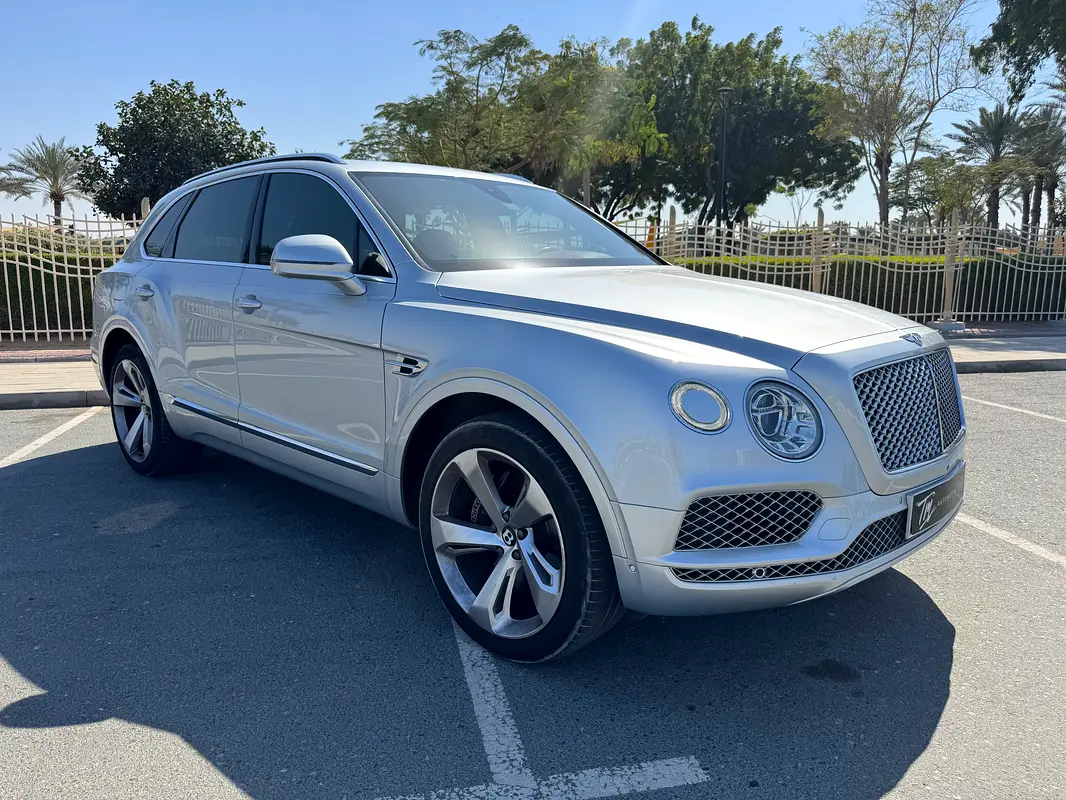 BENTLEY Bentayga Standard 2018 - photo 5 - Import Émirats | International Cars