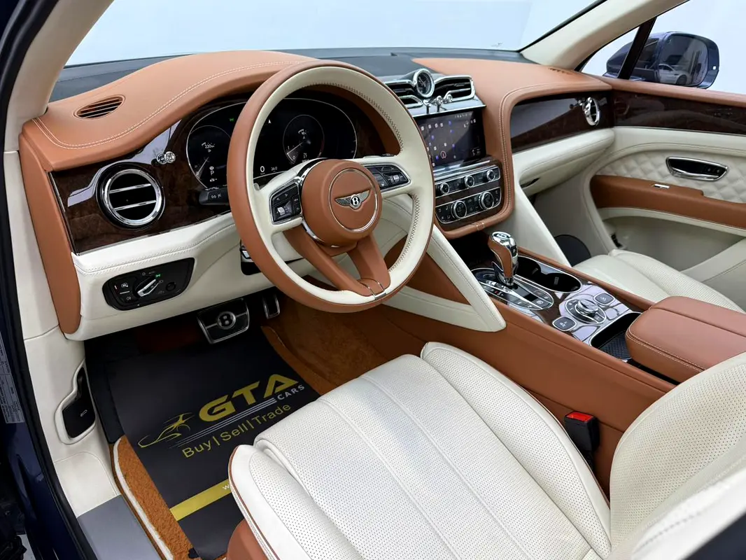 BENTLEY Bentayga Standard 2022 - photo 10 - Import Émirats | International Cars
