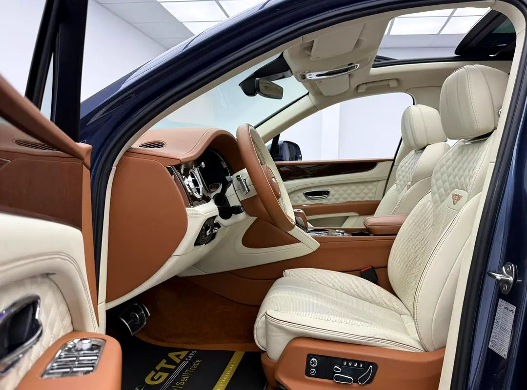 BENTLEY Bentayga Standard 2022 - photo 8 - Import Émirats | International Cars