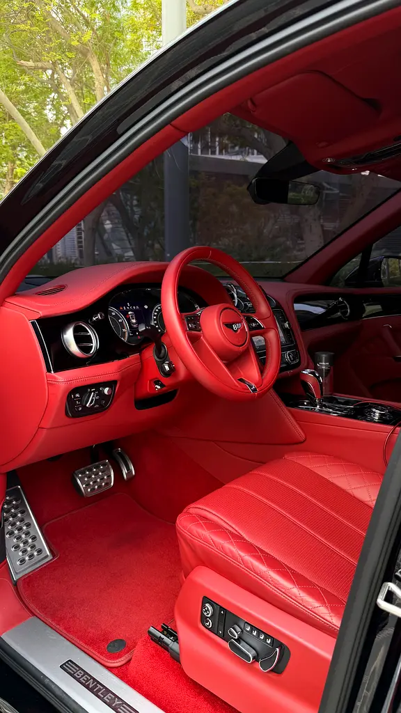 BENTLEY Bentayga Signature 2018 - photo 6 - Import Émirats | International Cars