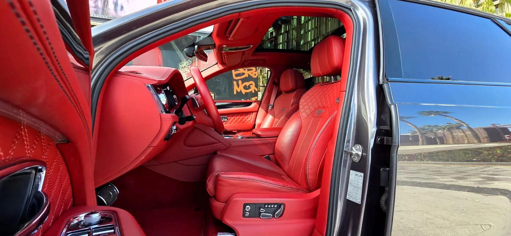 BENTLEY Bentayga Standard 2022 - photo 11 - Import Émirats | International Cars