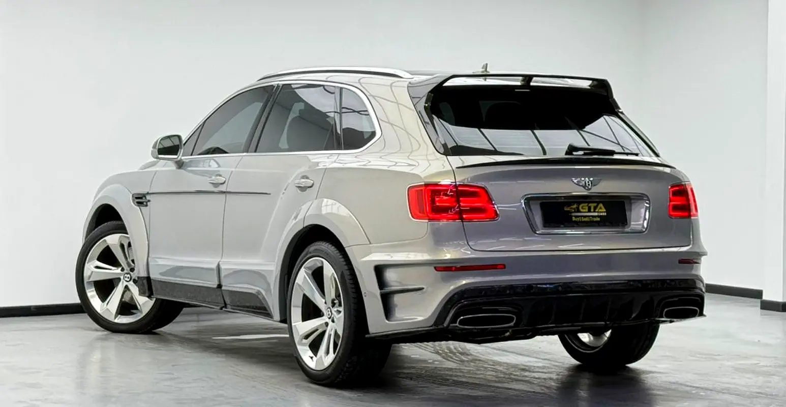 BENTLEY Bentayga W12 AWD 2017 - photo 4 - Import Émirats | International Cars