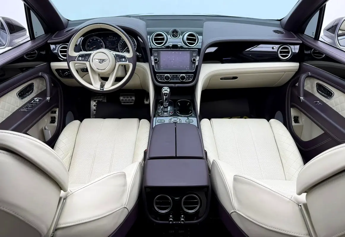 BENTLEY Bentayga W12 AWD 2017 - photo 9 - Import Émirats | International Cars