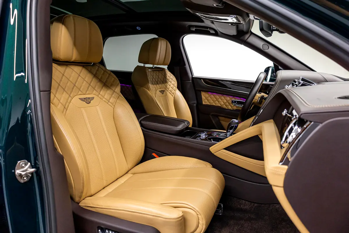 BENTLEY Bentayga First Edition 2021 - photo 10 - Import Émirats | International Cars