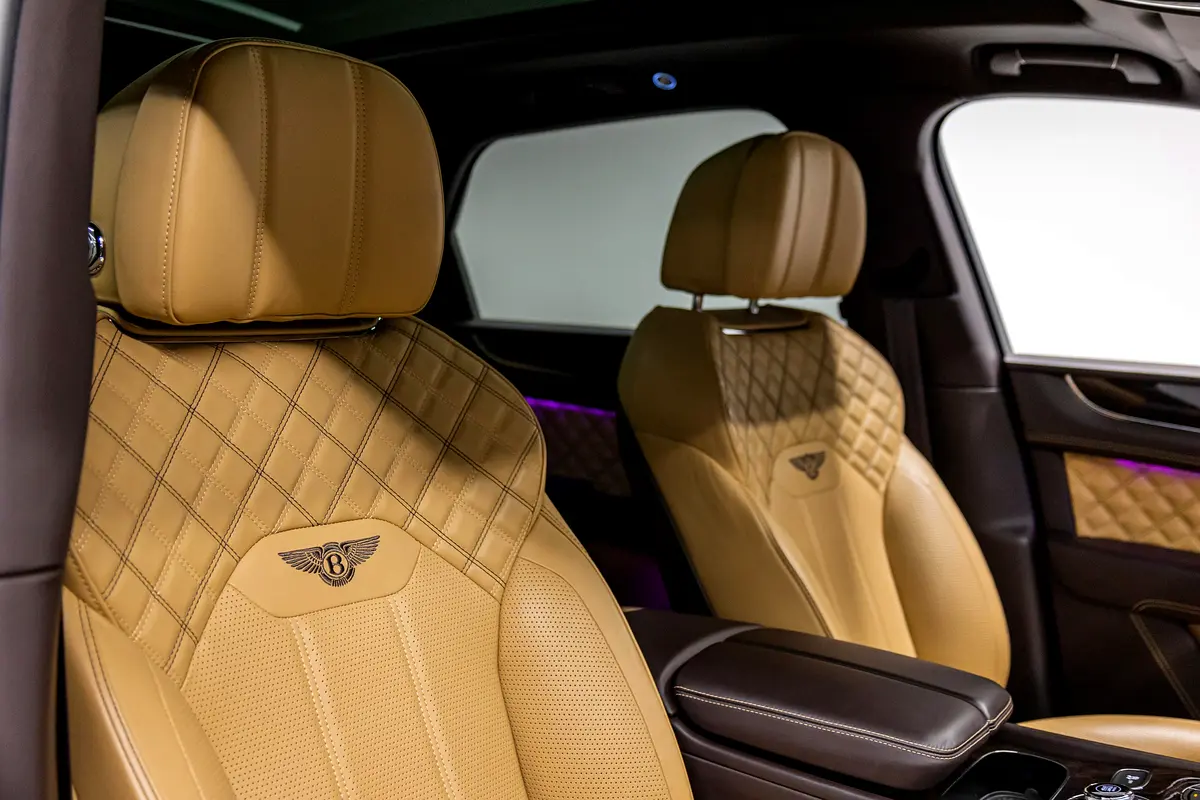BENTLEY Bentayga First Edition 2021 - photo 11 - Import Émirats | International Cars