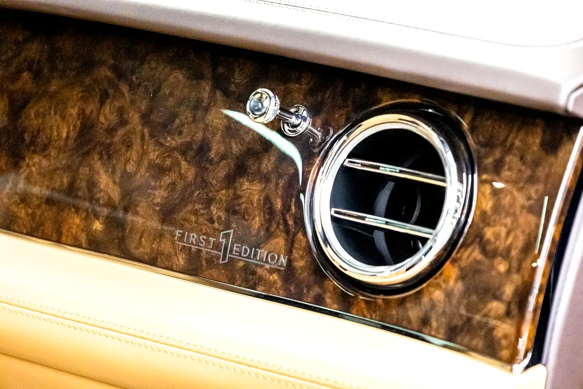 BENTLEY Bentayga First Edition 2021 - photo 8 - Import Émirats | International Cars