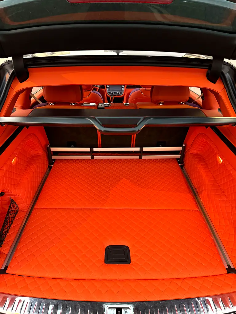 BENTLEY Bentayga W12 Mulliner 2017 - photo 9 - Import Émirats | International Cars