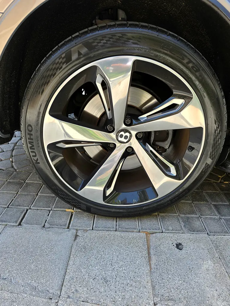 BENTLEY Bentayga First Edition 2017 - photo 3 - Import Émirats | International Cars