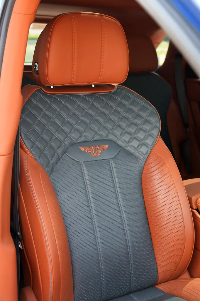 BENTLEY Bentayga Standard 2021 - photo 5 - Import Émirats | International Cars