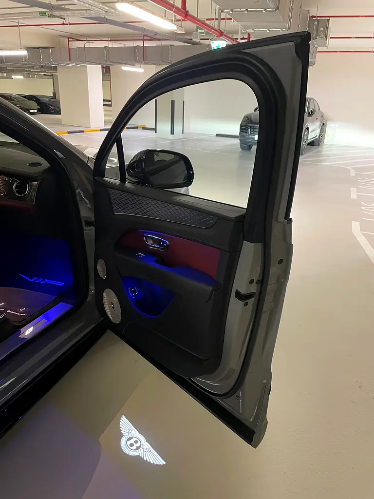 BENTLEY Bentayga S 2023 - photo 5 - Import Émirats | International Cars