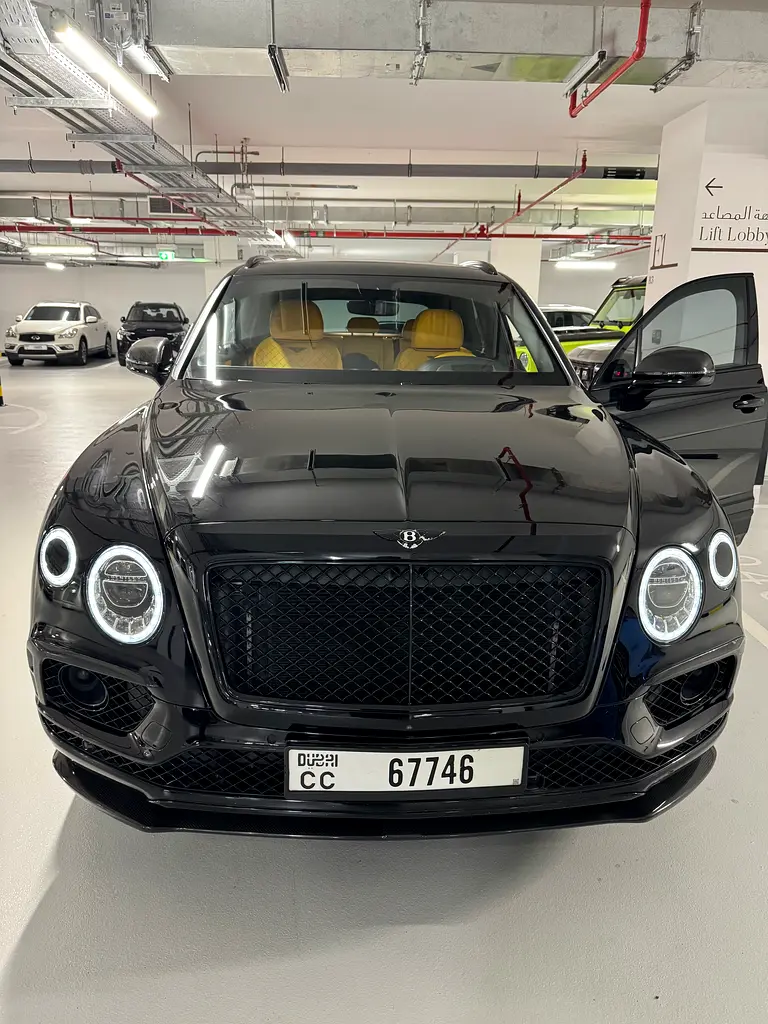 BENTLEY Bentayga W12 First Edition AWD 2019 - photo 4 - Import Émirats | International Cars