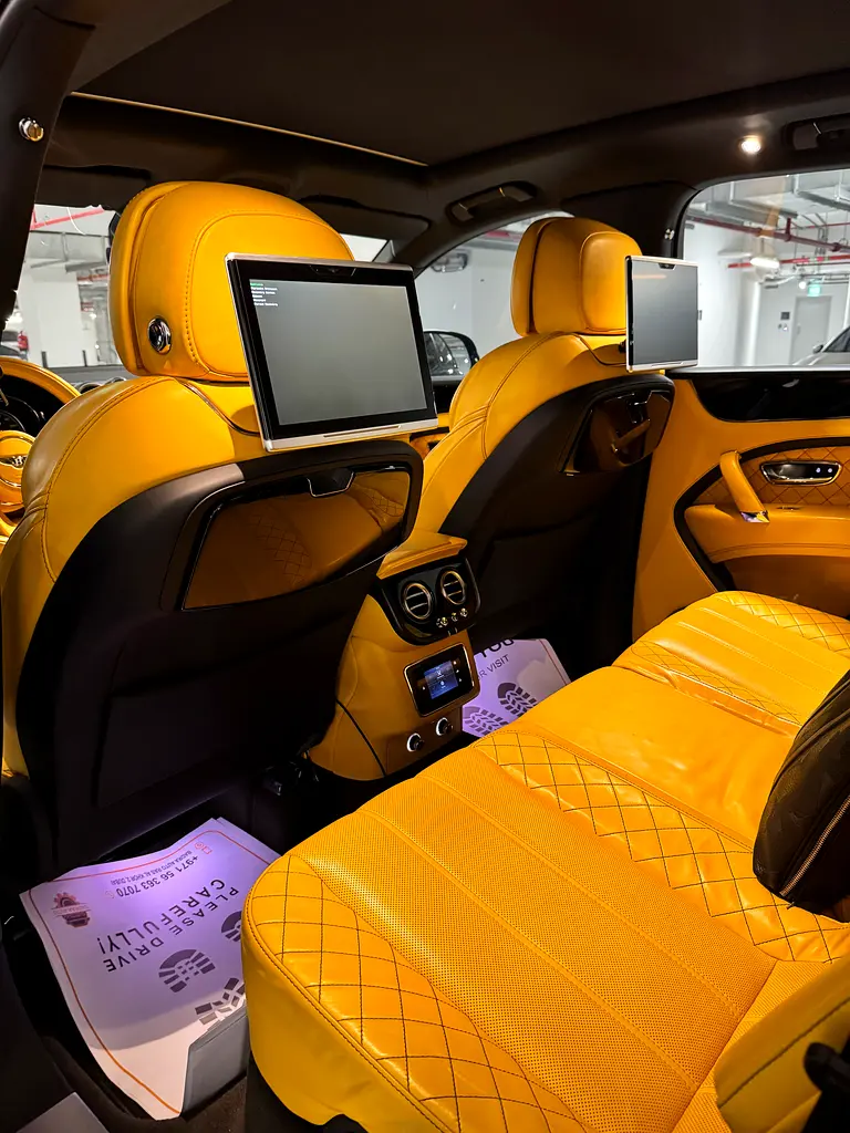 BENTLEY Bentayga W12 First Edition AWD 2019 - photo 8 - Import Émirats | International Cars