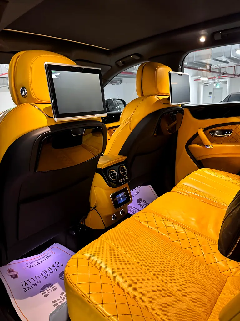 BENTLEY Bentayga W12 First Edition AWD 2019 - photo 9 - Import Émirats | International Cars