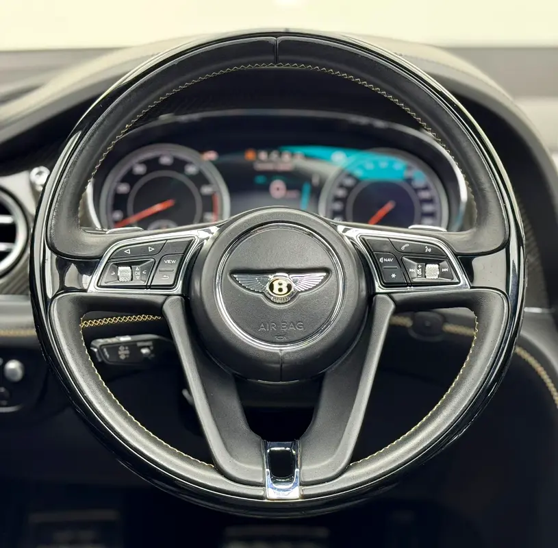 BENTLEY Bentayga Signature 2020 - photo 7 - Import Émirats | International Cars