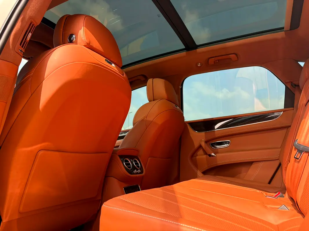 BENTLEY Bentayga Other 2019 - photo 9 - Import Émirats | International Cars