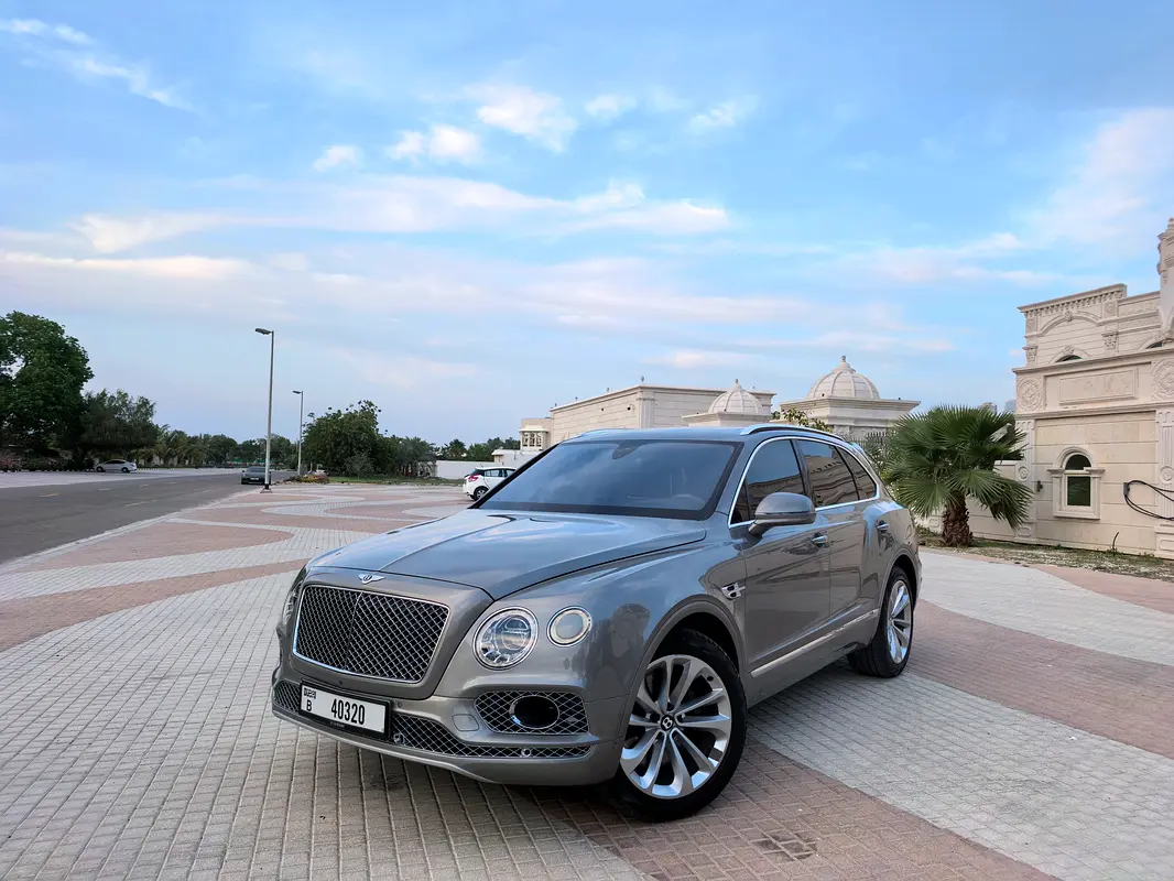 BENTLEY Bentayga Special Edition 2017 - photo 2 - Import Émirats | International Cars