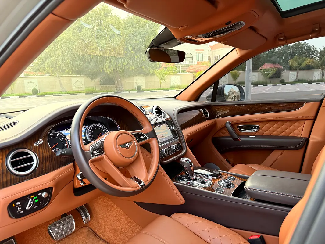 BENTLEY Bentayga Special Edition 2017 - photo 3 - Import Émirats | International Cars