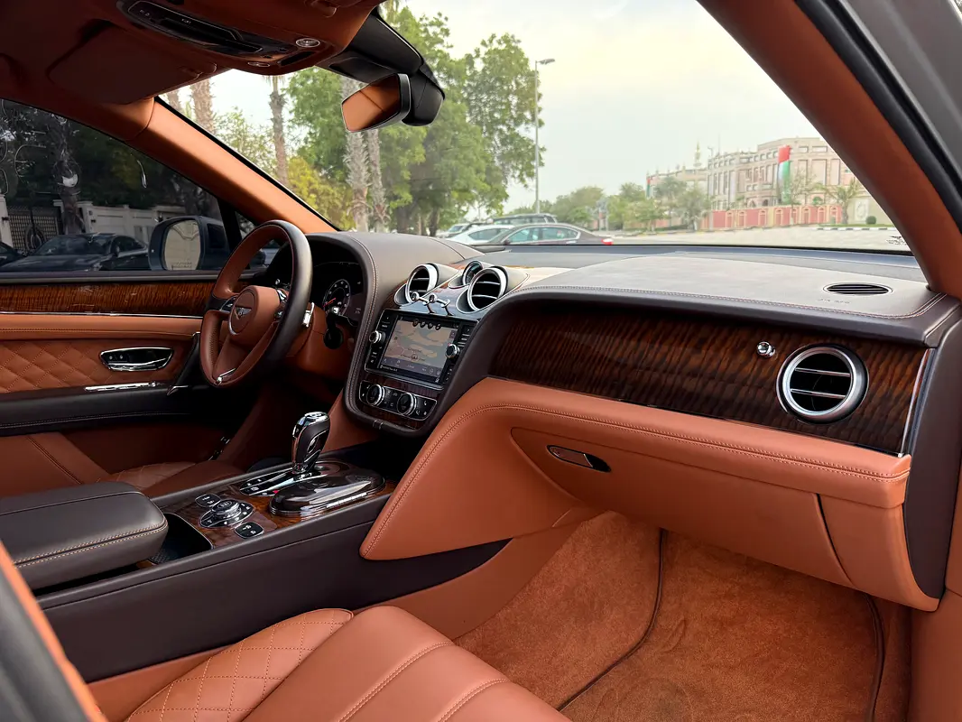 BENTLEY Bentayga Special Edition 2017 - photo 4 - Import Émirats | International Cars