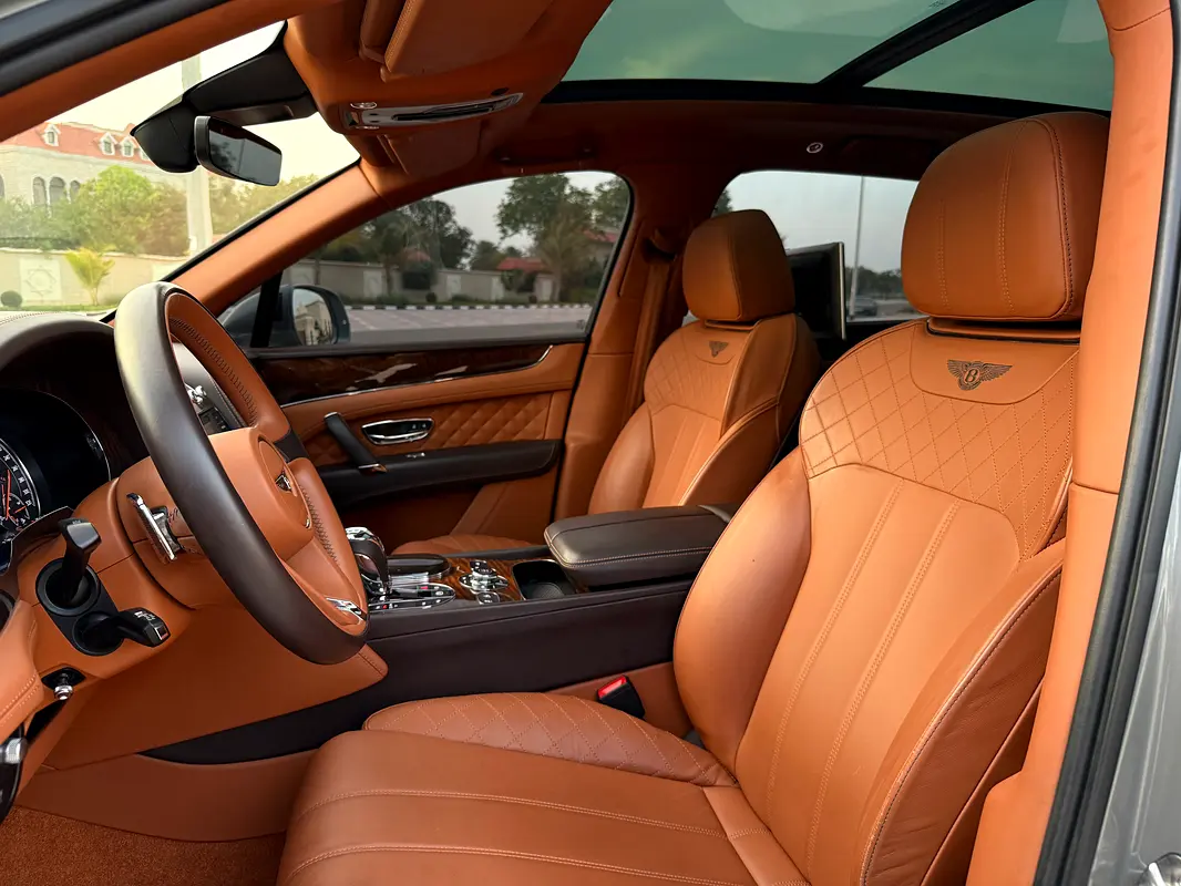 BENTLEY Bentayga Special Edition 2017 - photo 5 - Import Émirats | International Cars