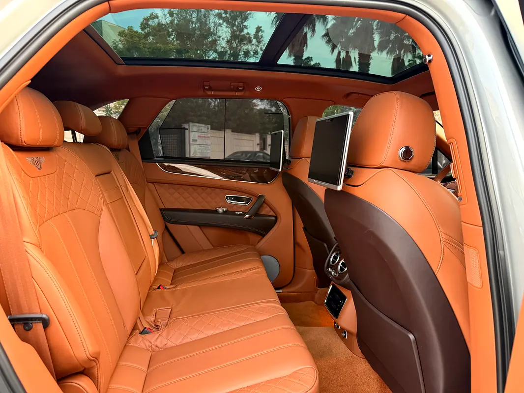 BENTLEY Bentayga Special Edition 2017 - photo 8 - Import Émirats | International Cars