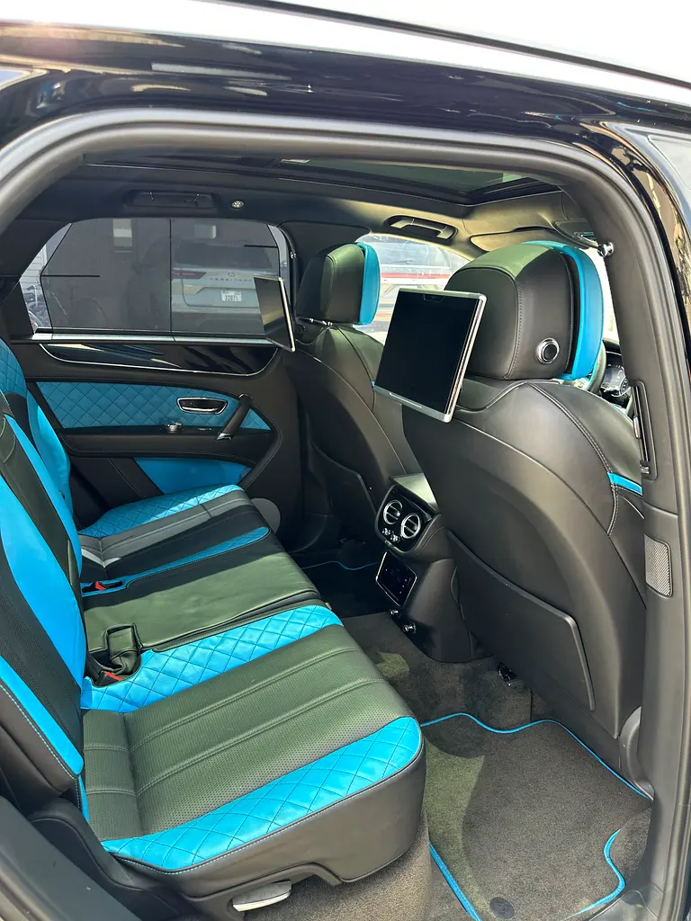 BENTLEY Bentayga W12 First Edition AWD 2018 - photo 10 - Import Émirats | International Cars