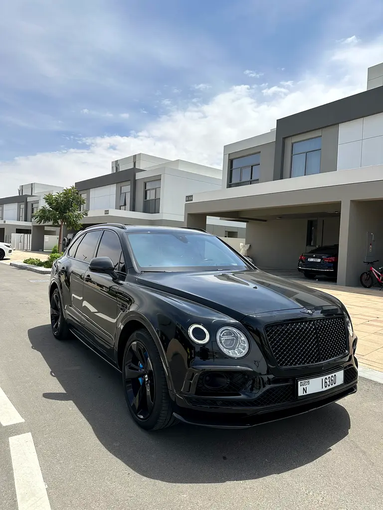 BENTLEY Bentayga W12 First Edition AWD 2018 - photo 3 - Import Émirats | International Cars