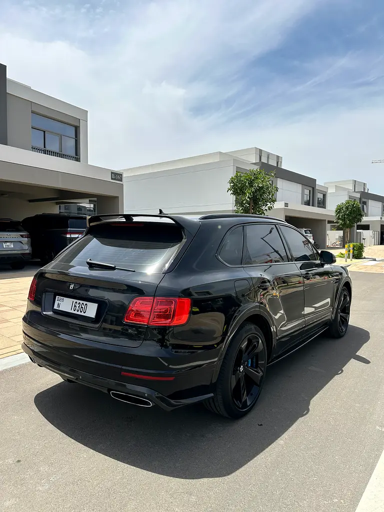 BENTLEY Bentayga W12 First Edition AWD 2018 - photo 7 - Import Émirats | International Cars