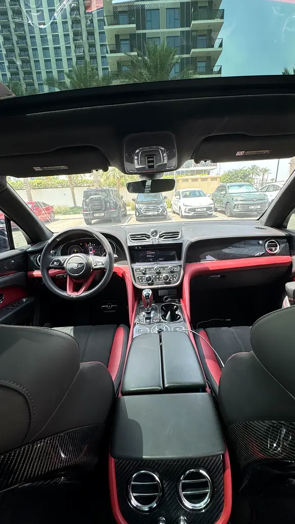 BENTLEY Bentayga S 2023 - photo 9 - Import Émirats | International Cars