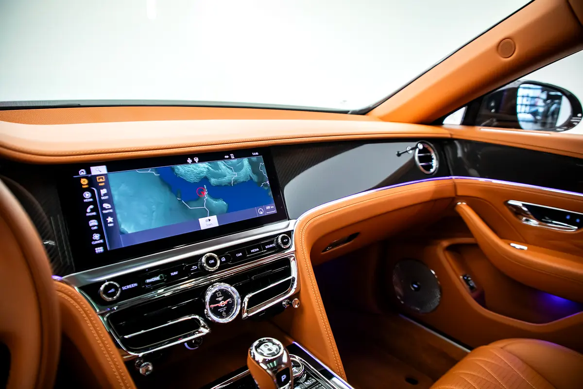 BENTLEY Flying Spur W12 2022 - photo 10 - Import Émirats | International Cars