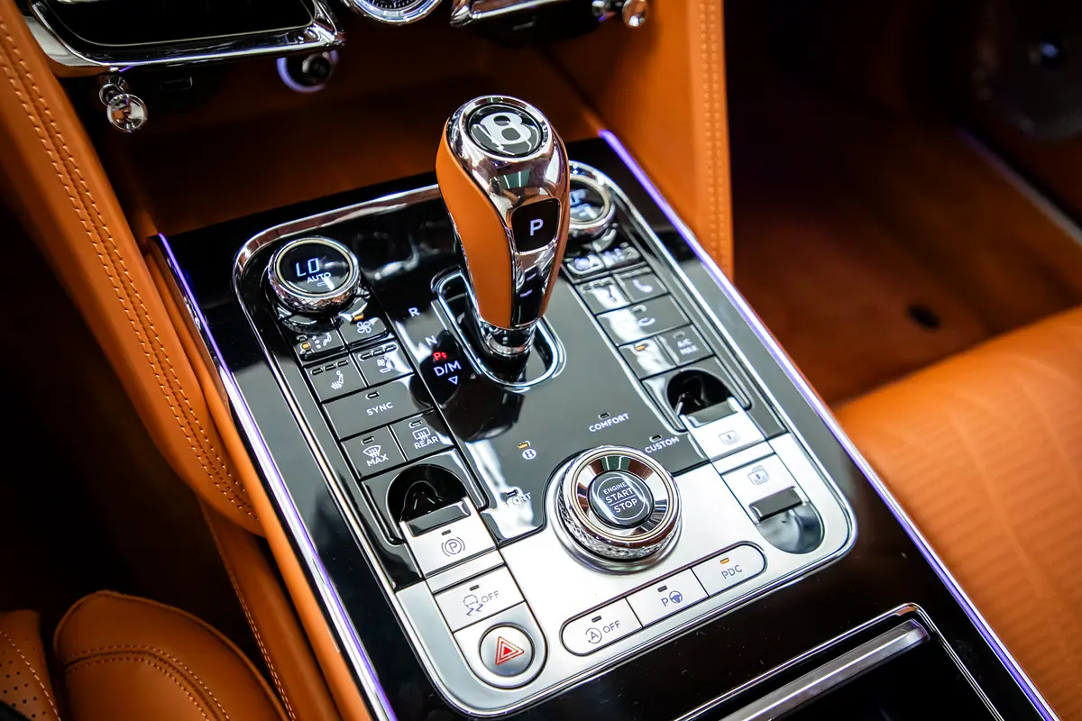 BENTLEY Flying Spur W12 2022 - photo 12 - Import Émirats | International Cars