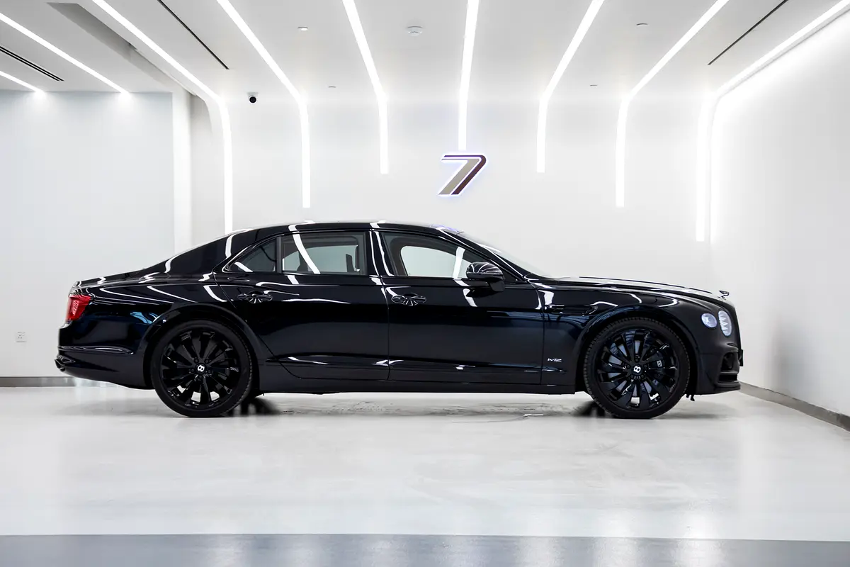 BENTLEY Flying Spur W12 2022 - photo 3 - Import Émirats | International Cars