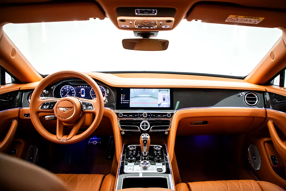 BENTLEY Flying Spur W12 2022 - photo 7 - Import Émirats | International Cars